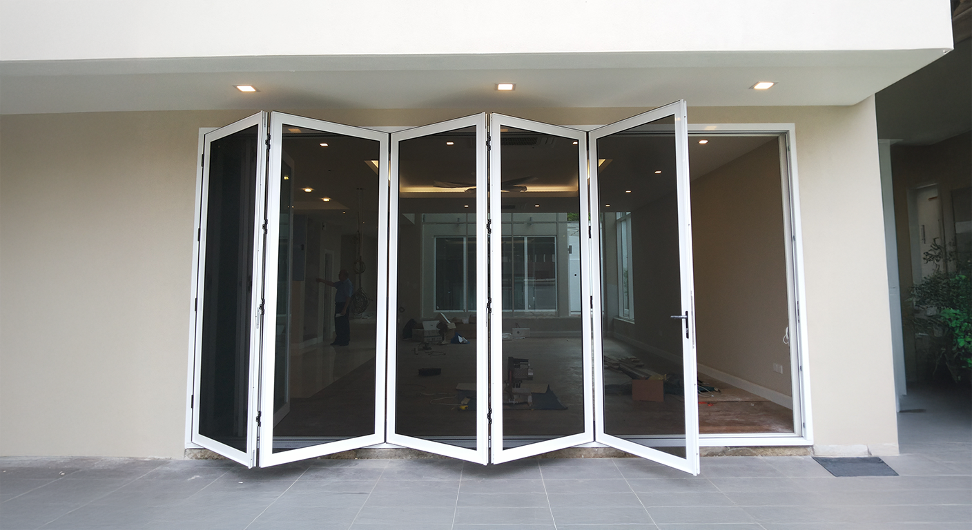 Bi-Fold Door 01
