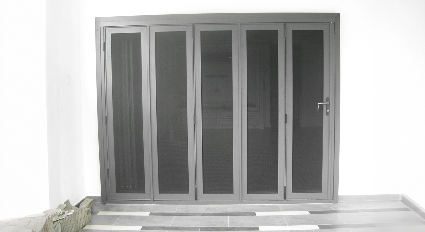 Bi-Fold Door 02