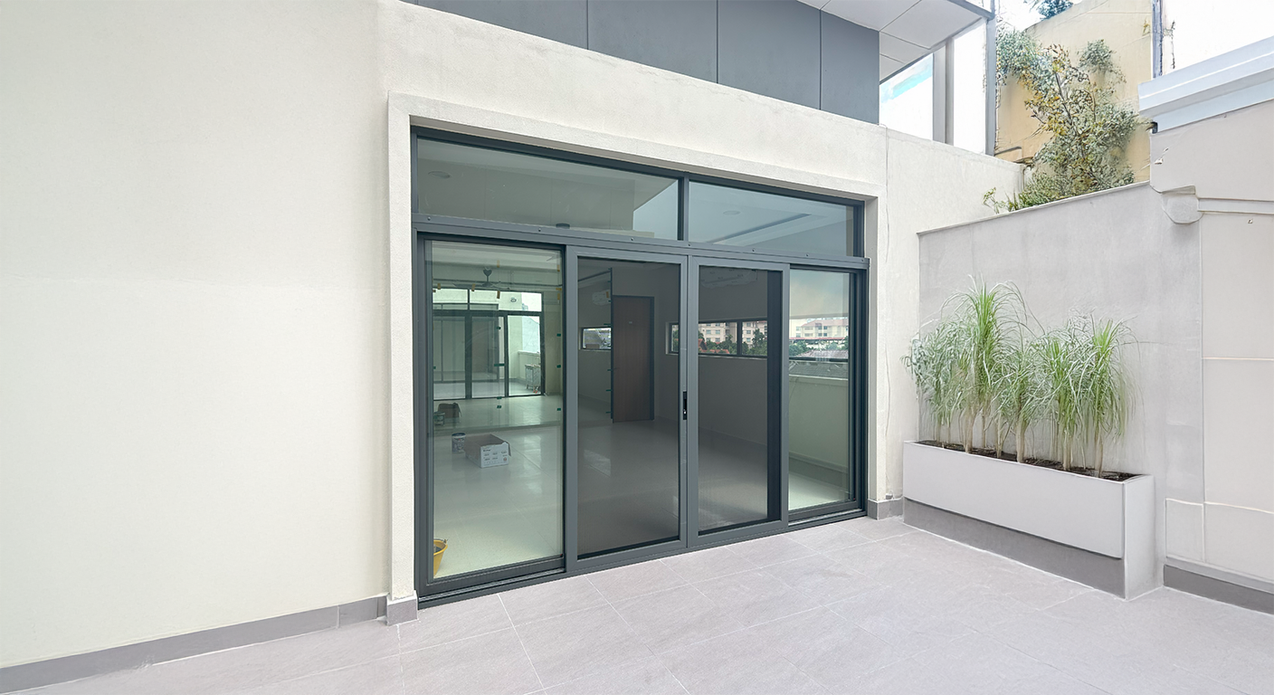 Slider Door 01